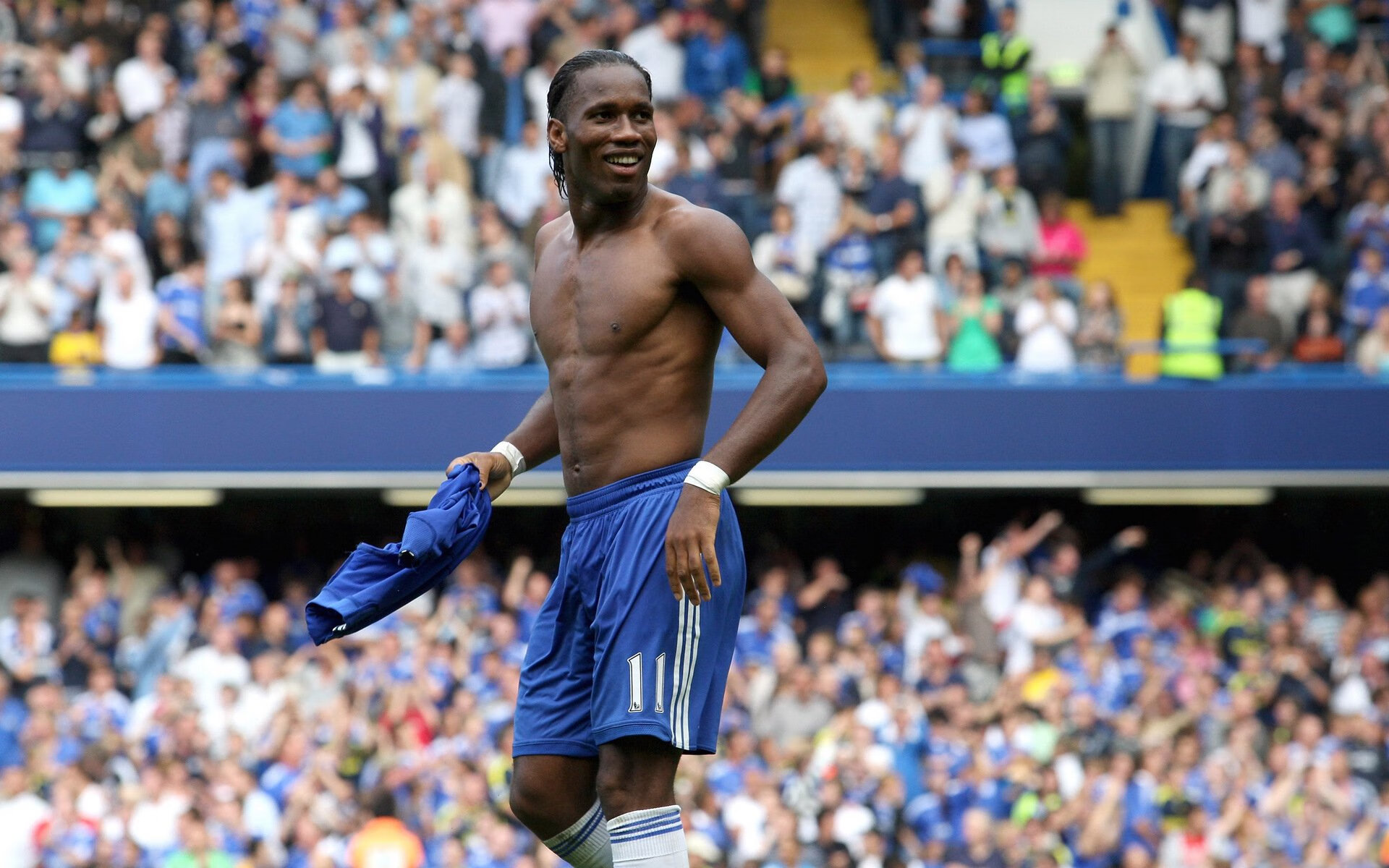 俱乐部开设体能强化公益讲座 向市民普及科学训练,公益体育培训